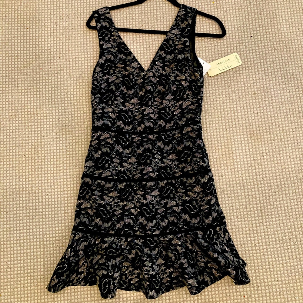 BNWT Nicole Miller Artelier flounce hem dress